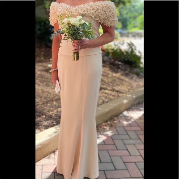 Daymor Elegant Cream Off-Shoulder Dress size 10 - mother of the bride or groom - Picture 1 of 6